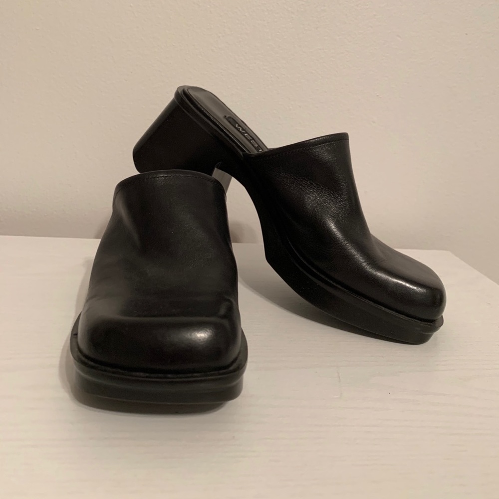 Women’s Westies chunky heeled mules size 7